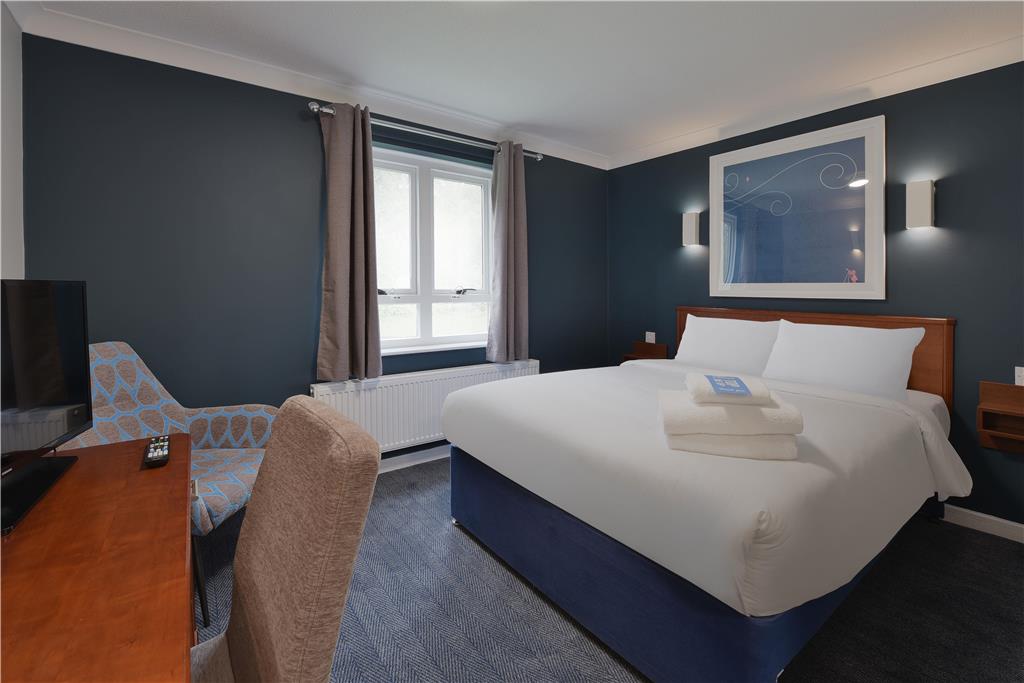 Travelodge Frimley — Camberley — photo 4