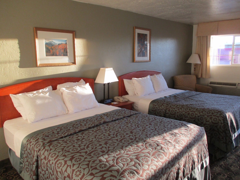 Days Inn by Wyndham Montrose - photo 40
