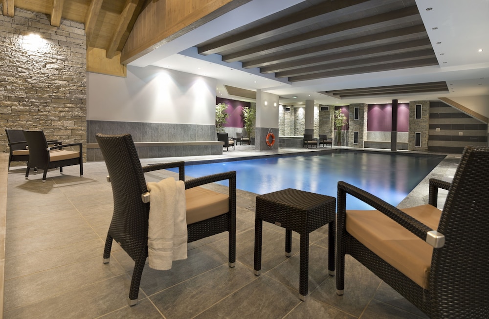 CGH Résidence Boutique Le Chalet des Dolines — 4-Star Luxury Hotel in Briancon, France