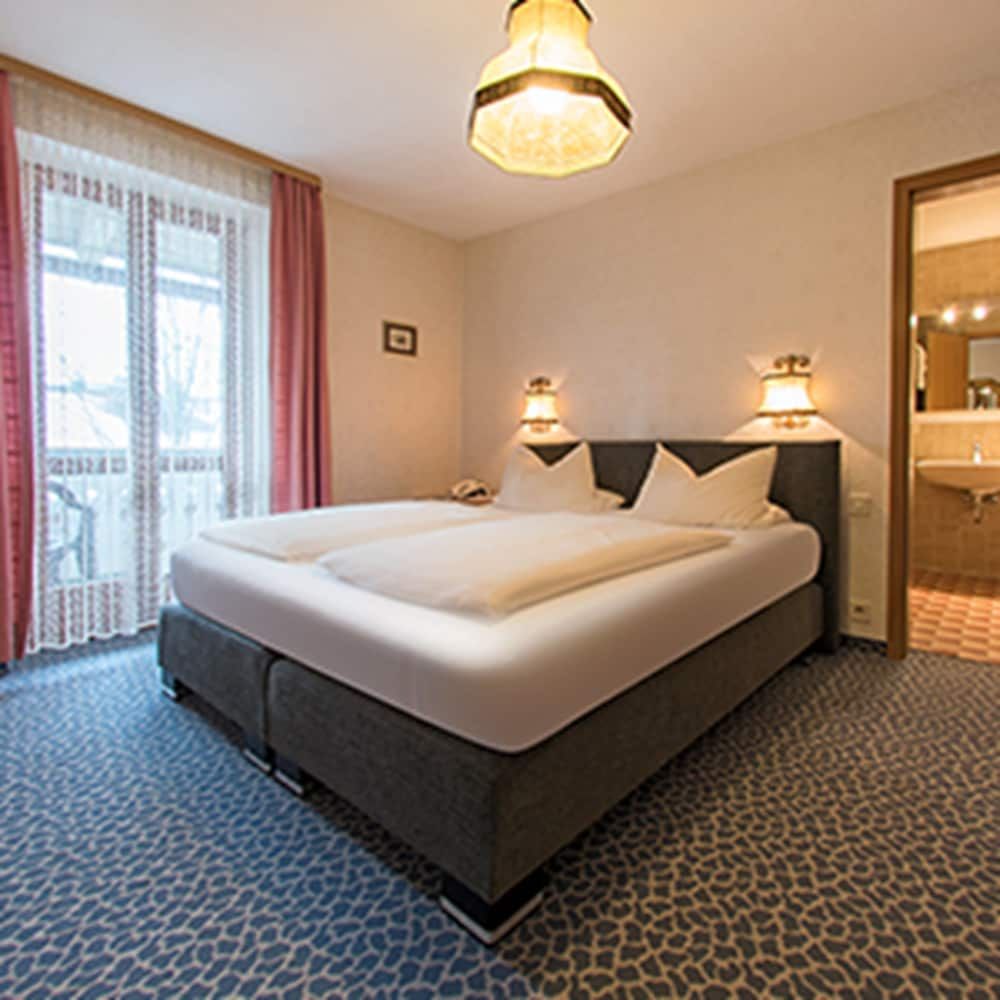 Hotel Alpenrose — hotel in Lenggries