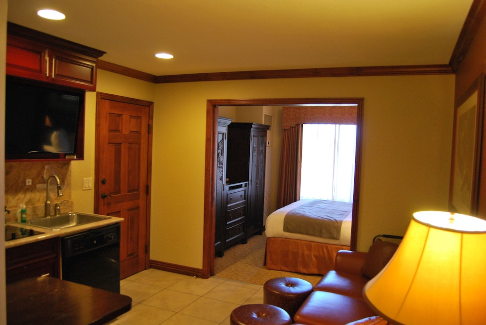 White Pines Studio at Westgate Motherlode - last minute hotel in Bridgeport