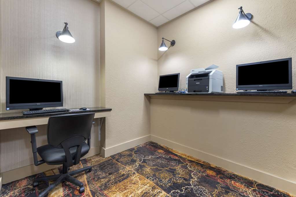 Best Western Plus Ramkota Hotel - photo 37
