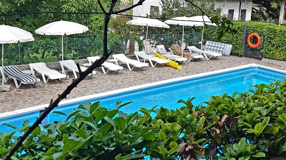 Due Laghi Residenza — 4-Star Luxury Hotel in Peschiera Del Garda, Italy