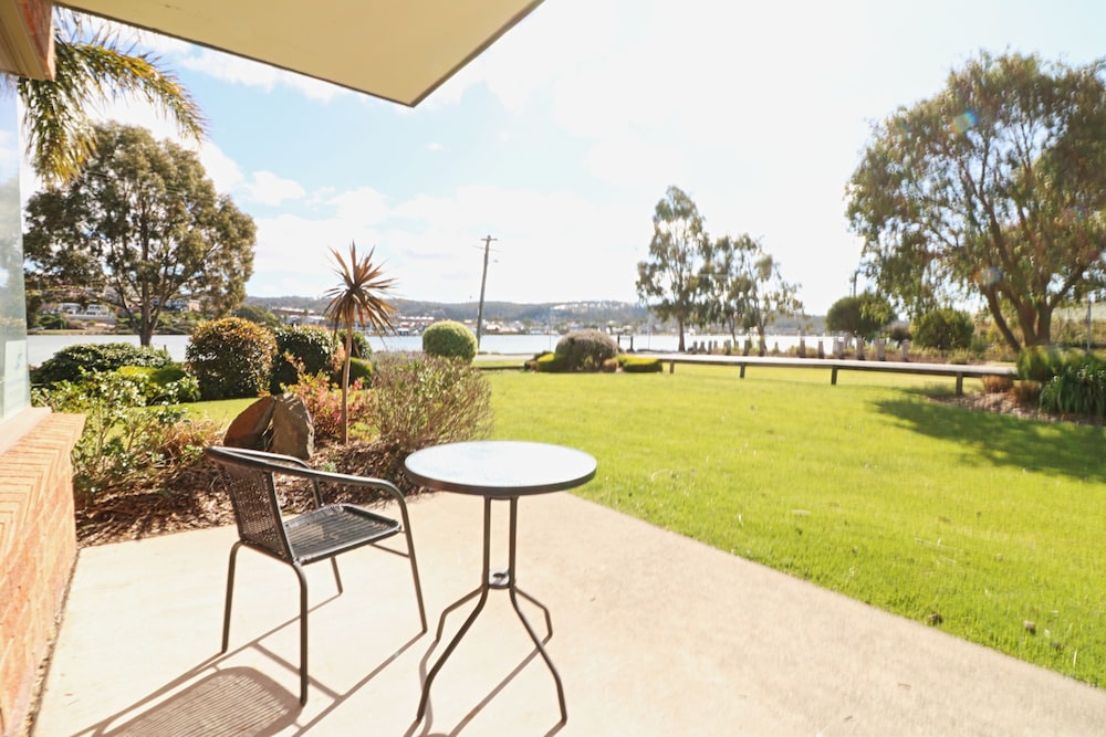 Pelican Waters — 4-Star Luxury Hotel in Merimbula, Australia