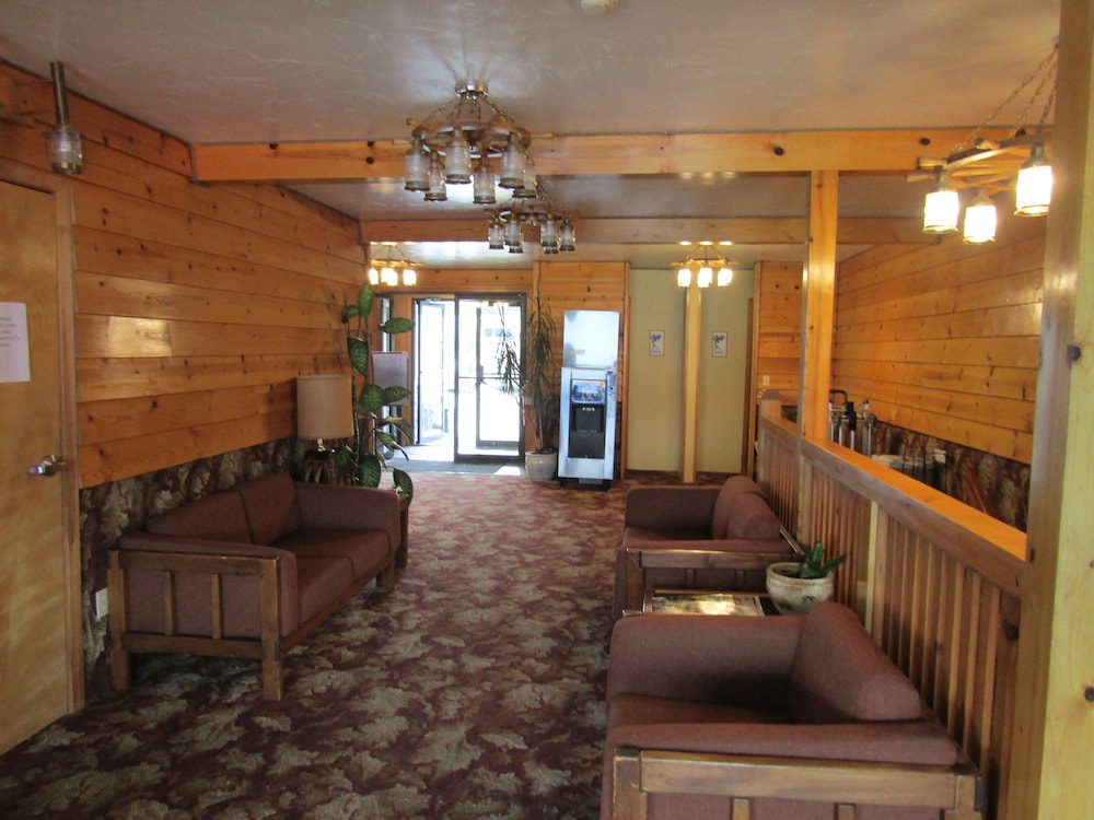 Captain's Choice Motel - photo 4