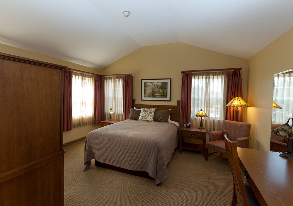 The Red Mill Inn - photo 13