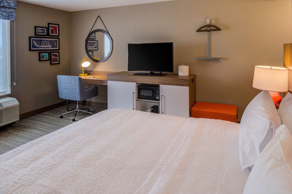 Hampton Inn & Suites Wixom - photo 12