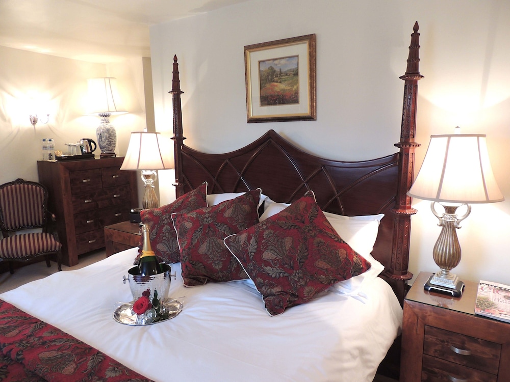 Willow Tree House — 5-Star Luxury Hotel in Rye, United Kingdom