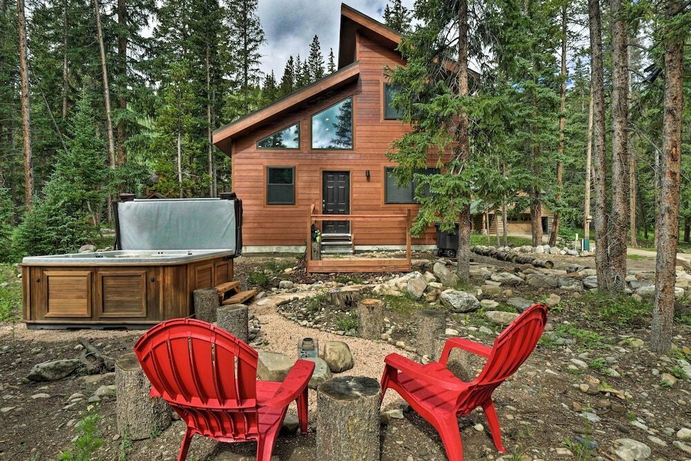 5 Mi To Ski Resort Mtn View Breck Home with Hot Tub - photo 10