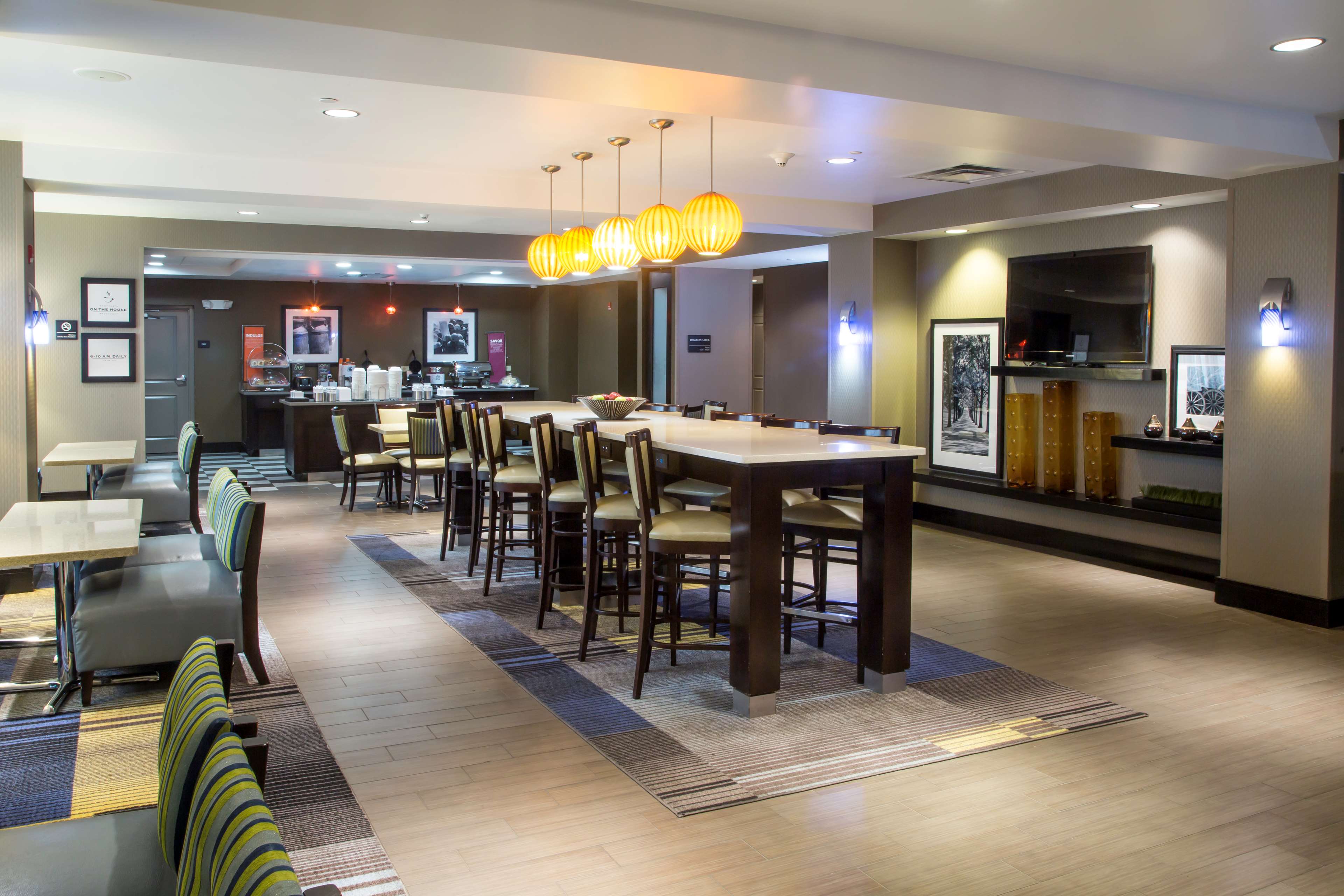 Hampton Inn Oxford Conference Center - photo 7