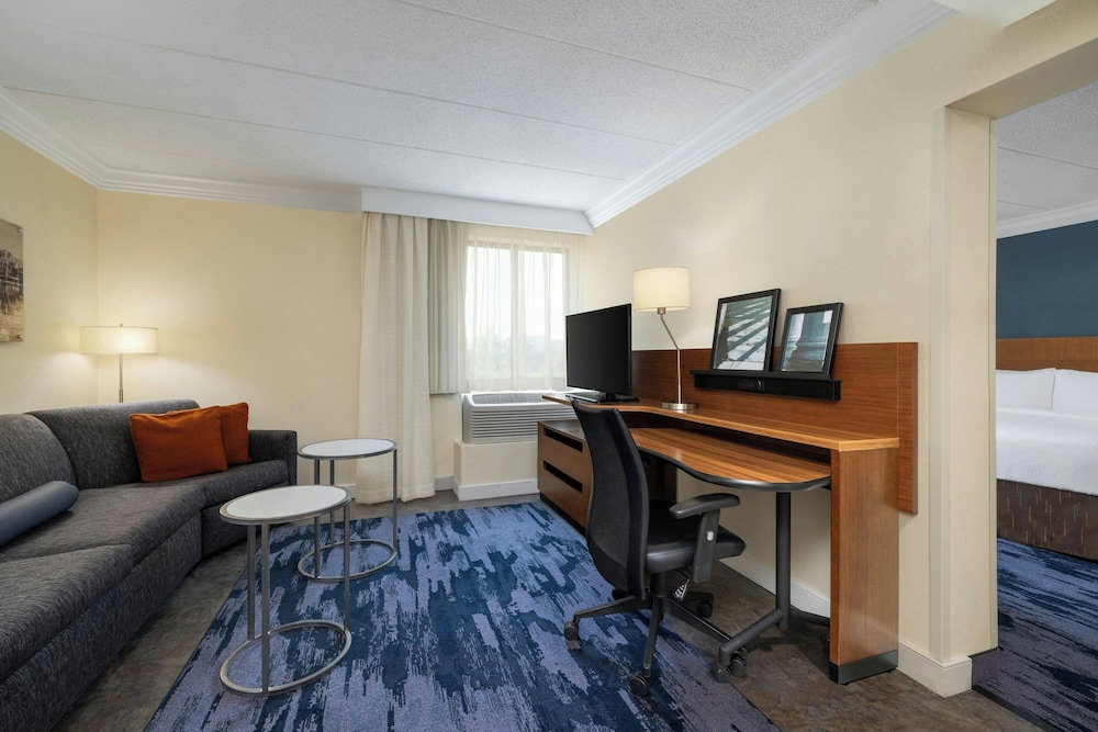 Fairfield by Marriott Inn & Suites Herndon Reston - photo 13