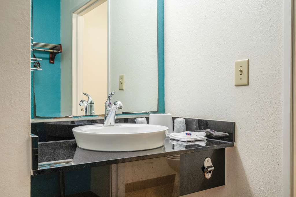 Motel 6 Rocky Mount NC - photo 25