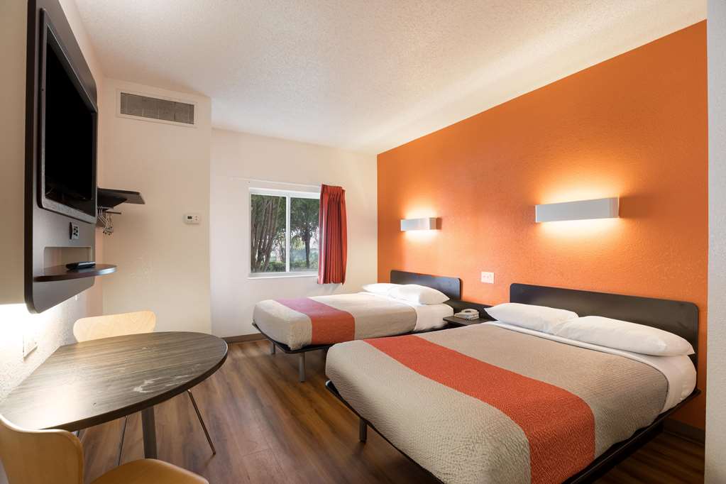 Motel 6 Orlando FL International Dr - photo 14