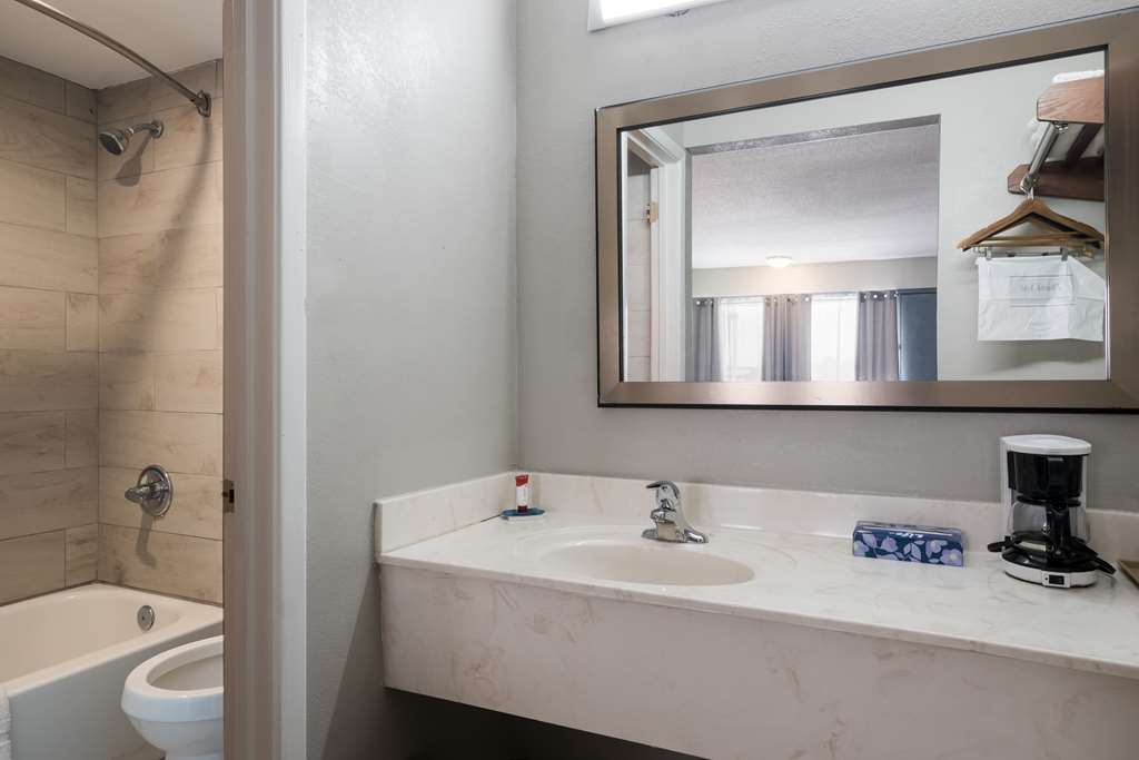 Americas Best Value Inn Suites & Studios Blytheville by Sonesta - photo 29