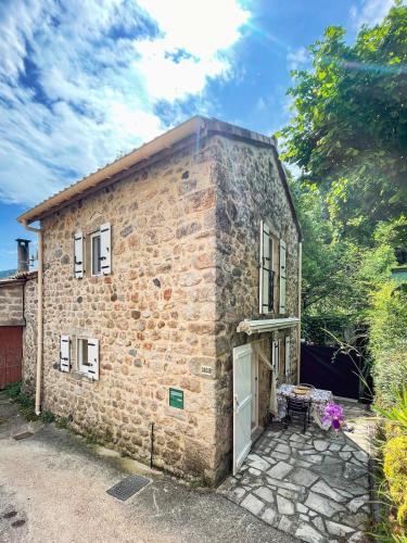 Charmante Maisonnette Ardéchoise pet-friendly hotel Saint-Sauveur-De-Montagut