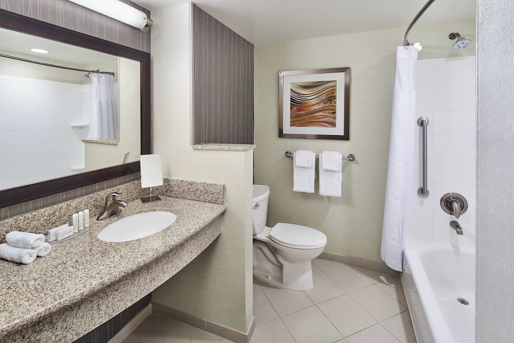 Courtyard by Marriott Shreveport Bossier Louisiana Boardwalk - photo 22