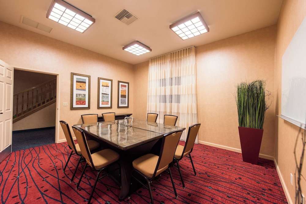 Residence Inn By Marriott Palm Desert - photo 33