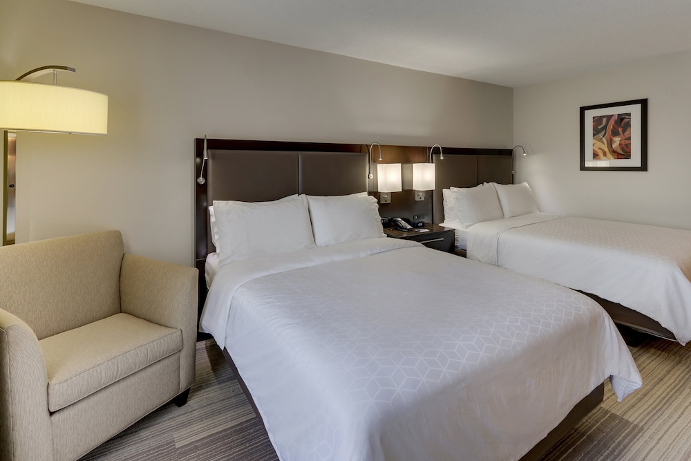 Holiday Inn Express Hotel & Suites Dayton Centerville by IHG - photo 7