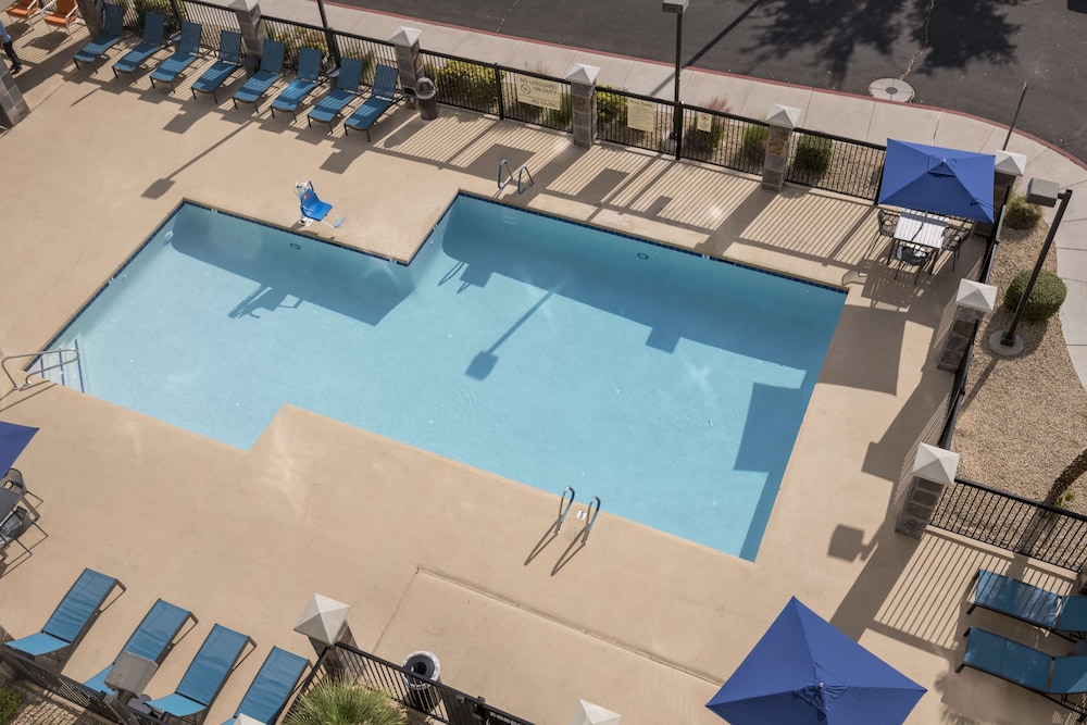 Hampton Inn & Suites Phoenix North Happy Valley - photo 22