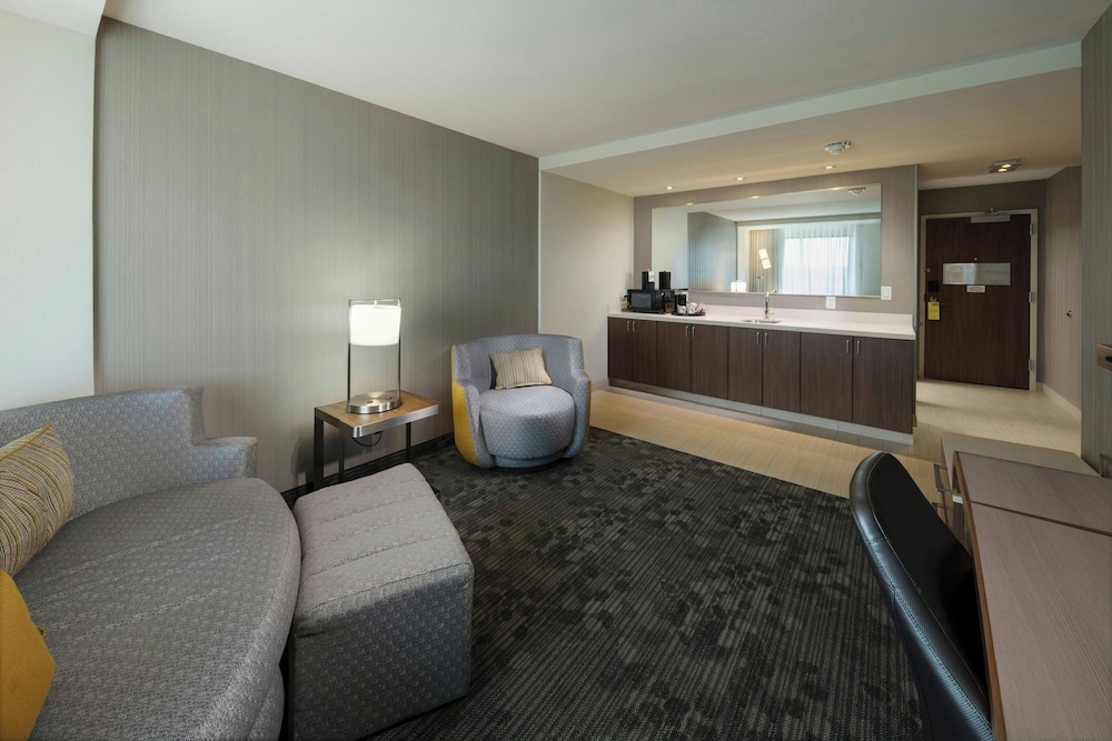Courtyard by Marriott Russellville - photo 13