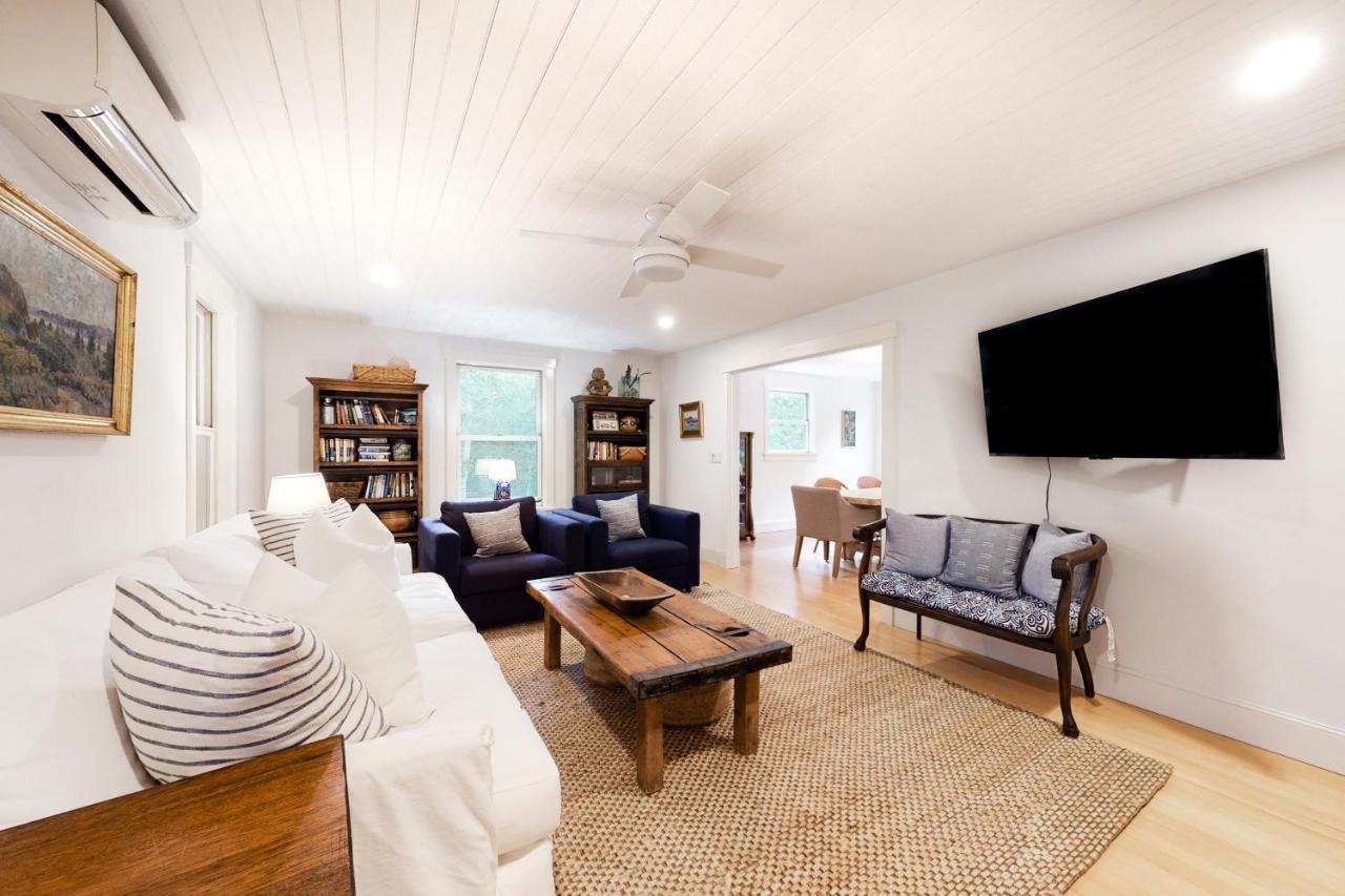 Sunlit Serenity - carbon neutral hotel in Vineyard Haven