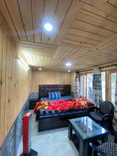 Apple Croft - carbon neutral hotel in Unknown City