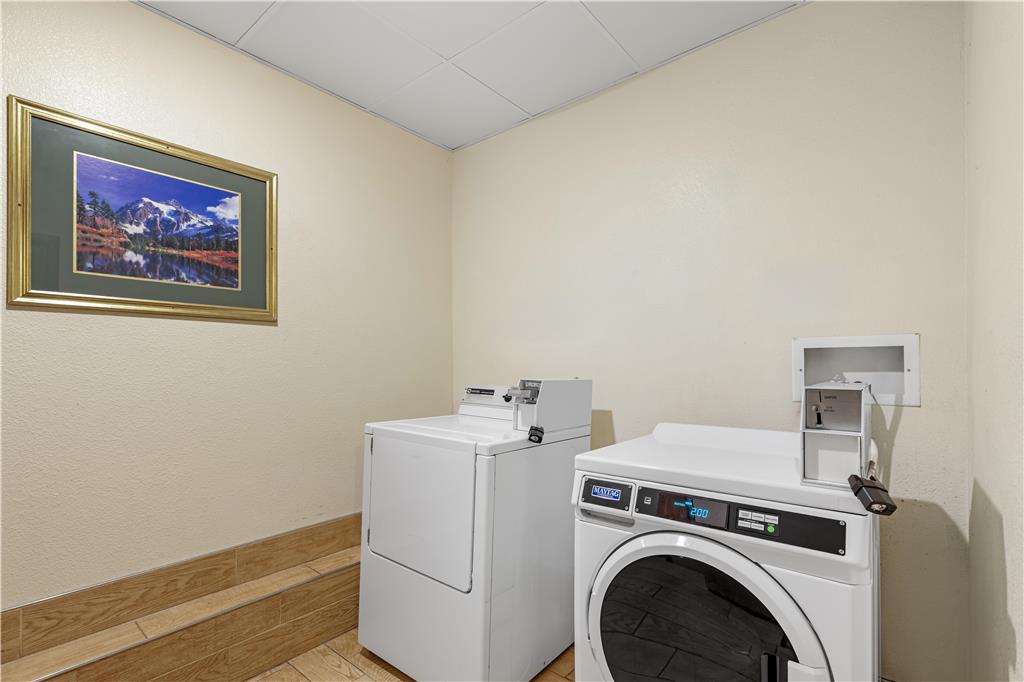 Best Western Firestone Inn & Suites - photo 37