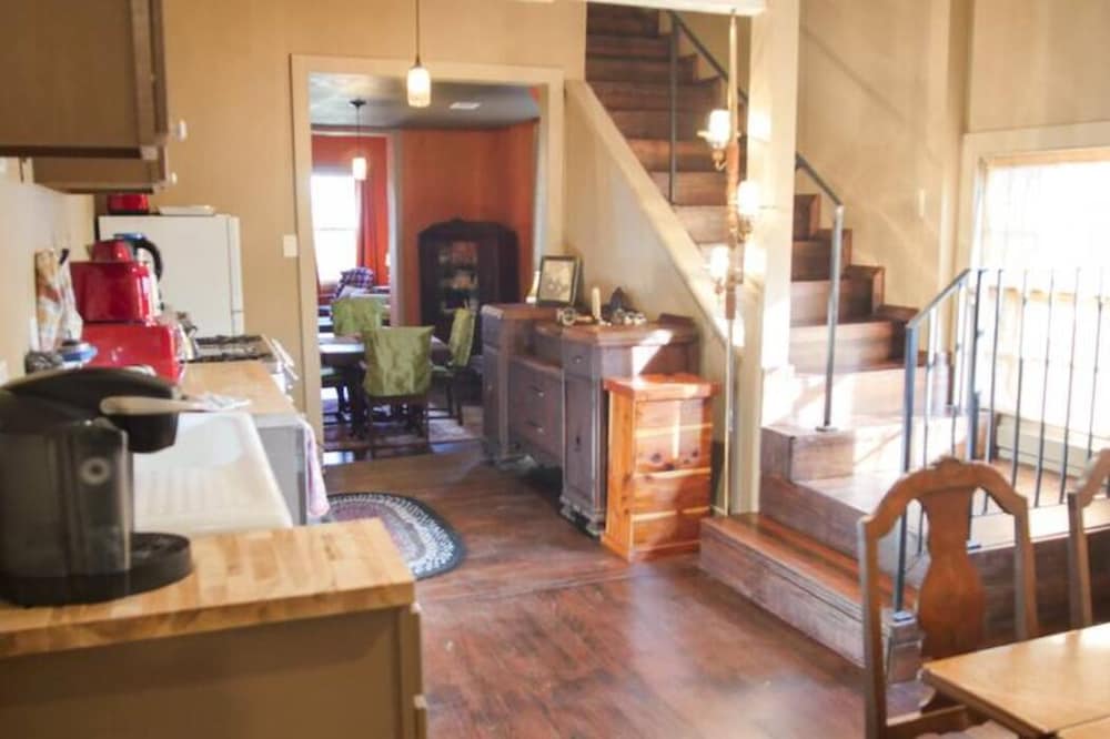L'Auberge Inn - photo 12