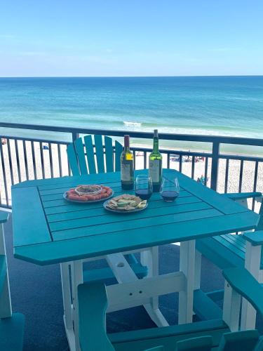 Nautilus 1506 Gulf Front 2 Br 2 Ba 5Th Flr — 4-Star Luxury Hotel in Fort Walton Beach, United States
