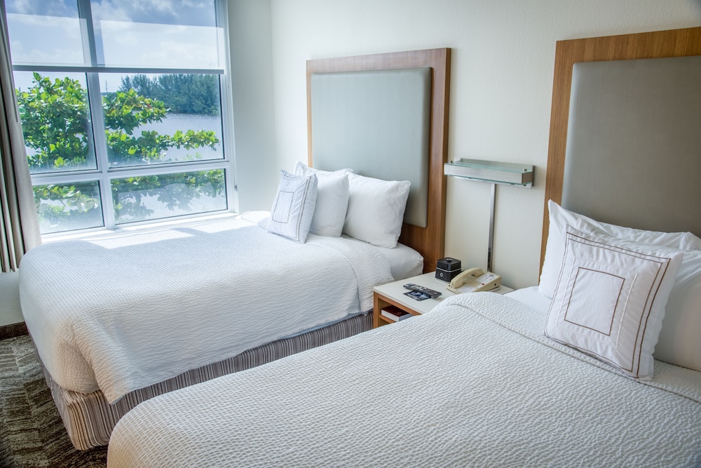 SpringHill Suites by Marriott Miami Airport South Blue Lagoon Area - photo 7