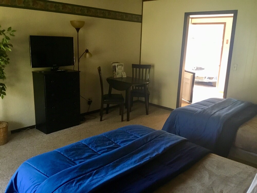 Edelweiss Motel - photo 25