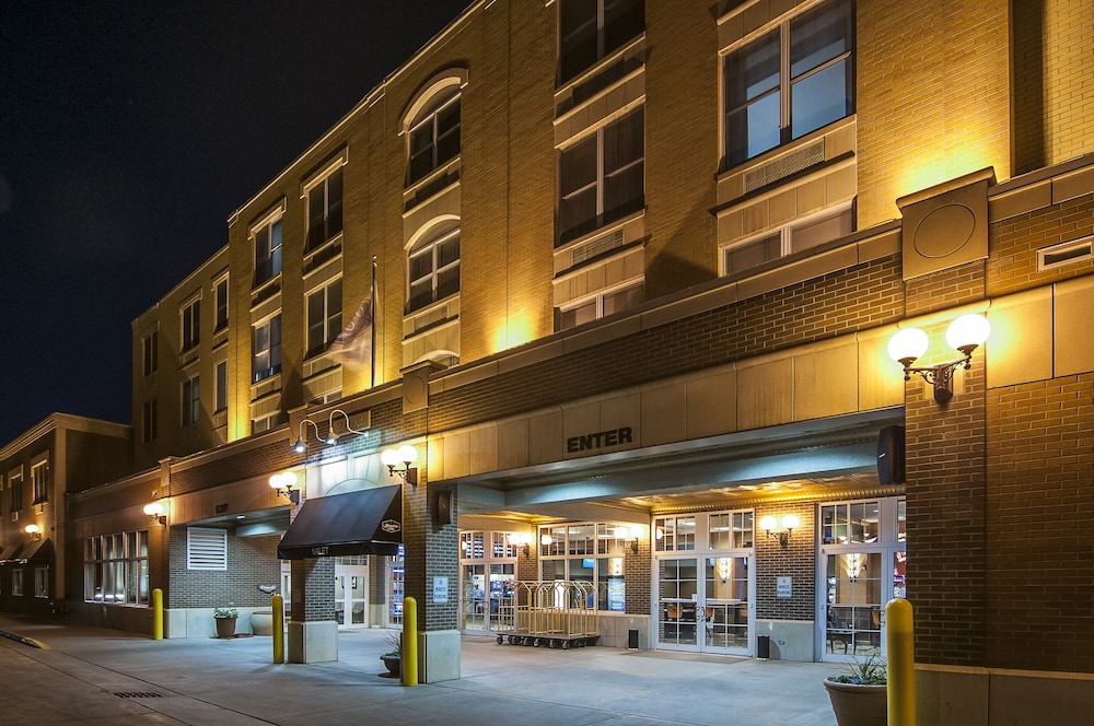 Hampton Inn Deadwood at Tin Lizzie Gaming Resort - photo 80