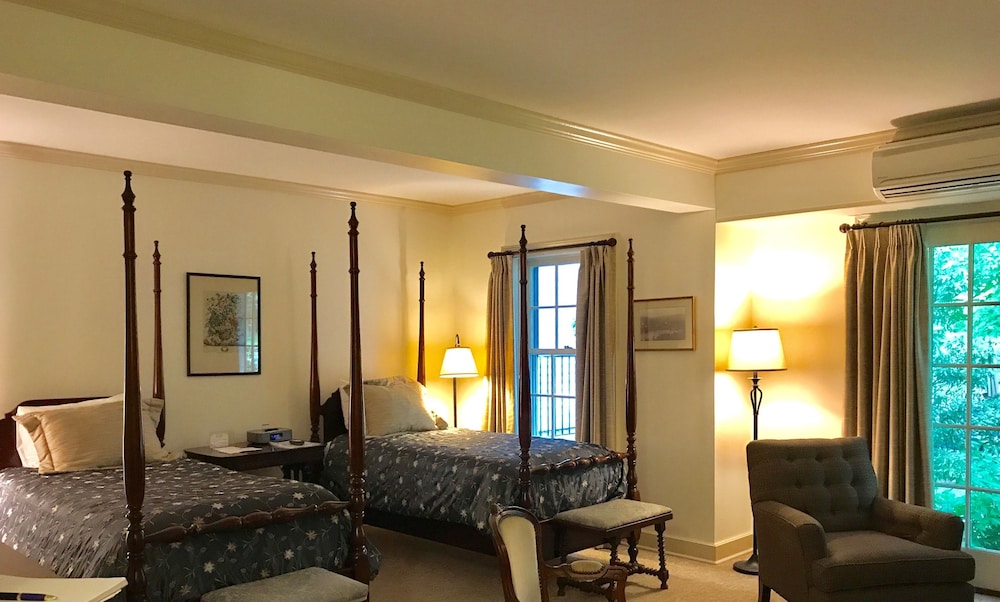 Old Lyme Inn - photo 6