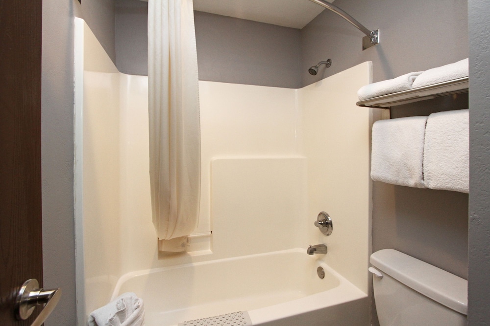 New Victorian Inn & Suites in Sioux City IA - photo 35