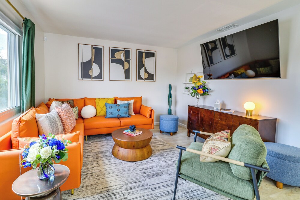 Albuquerque Retreat w Hot Tub Central Location