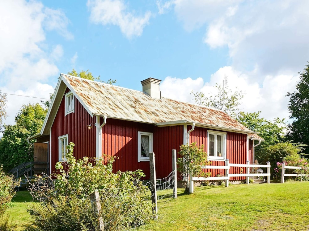5 Person Holiday Home In Skallinge 13616543 — Frillesas