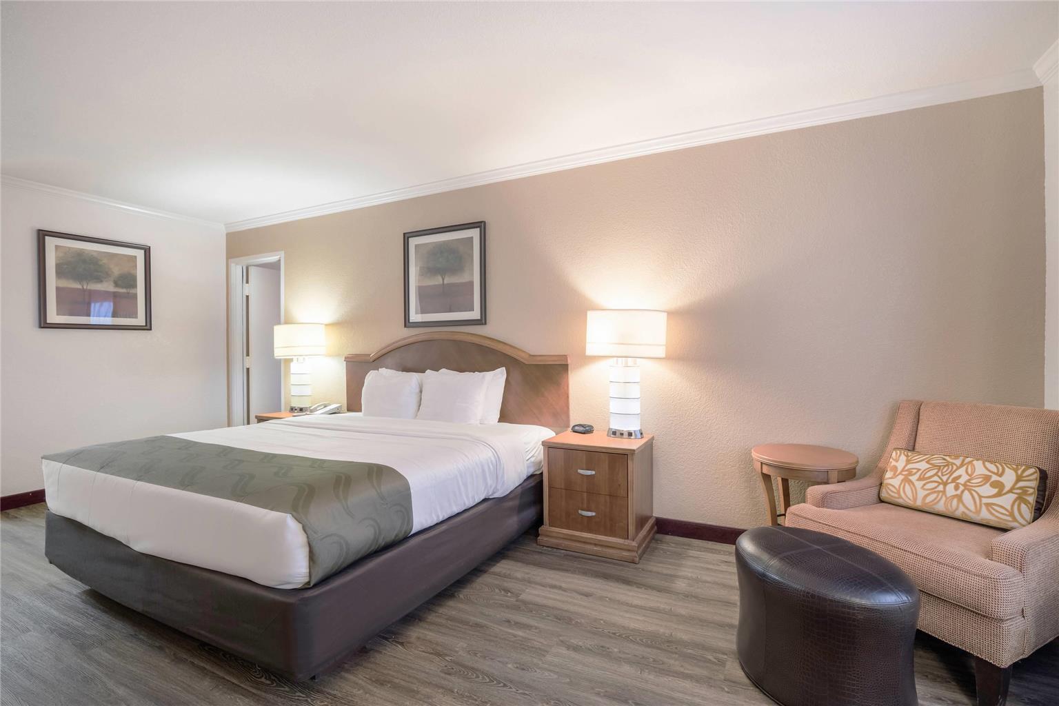 Quality Inn & Suites Lake Havasu City - photo 13