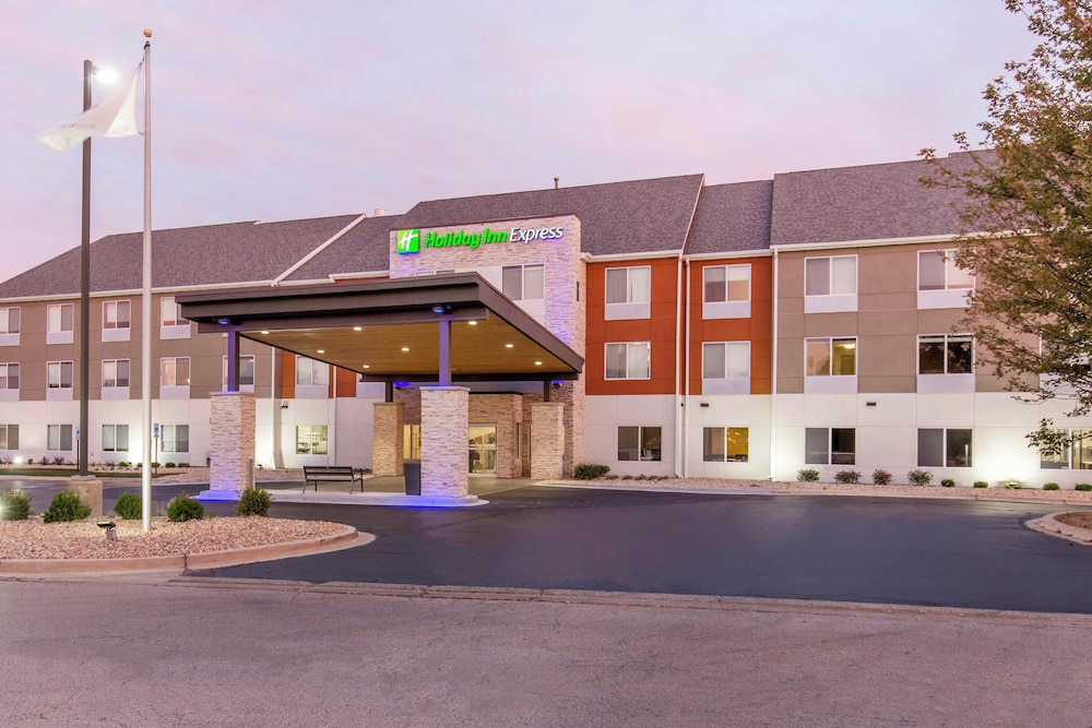 Holiday Inn Express & Suites Chicago West St Charles by IHG — hotel in Saint Charles