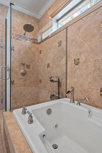 Destined For Sun S 107 Cayman Cove 4BR 3BA 12 - photo 28