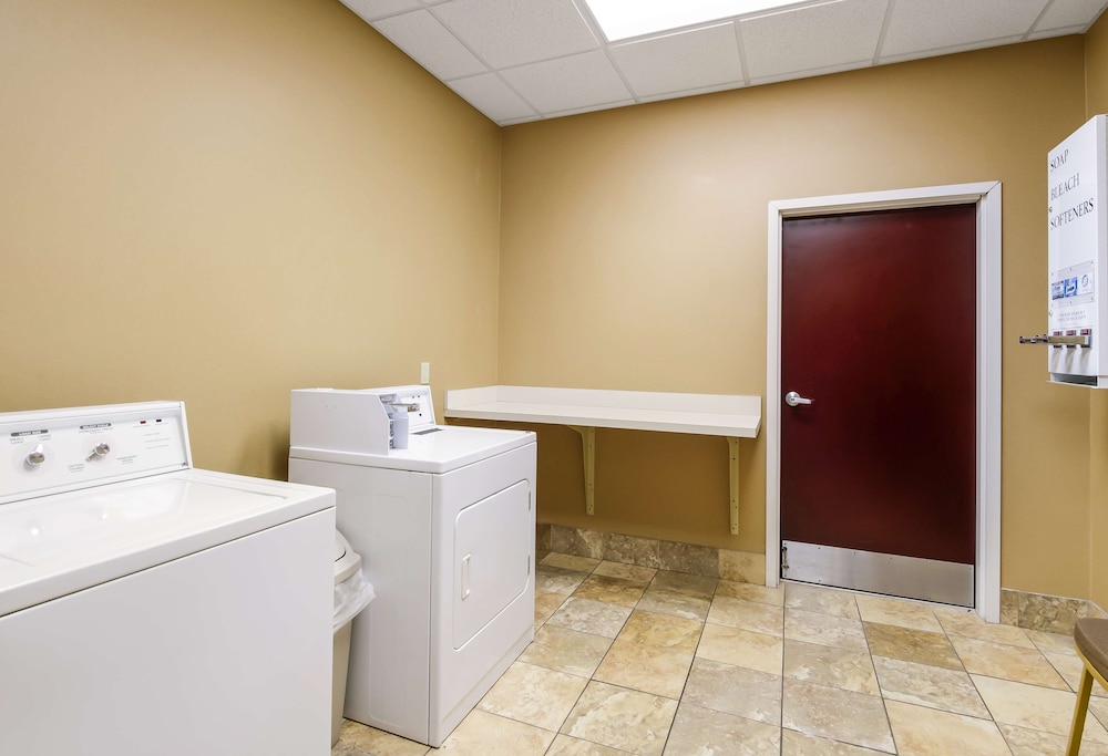 Hampton Inn Galax - photo 29
