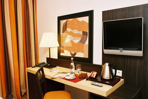 Mercure Moulins Nord — 4-Star Luxury Hotel in Trevol, France