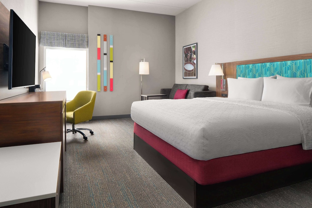 Hampton Inn Sturbridge - photo 17