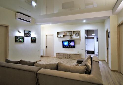 Heart of Tbilisi modern 3 bedroom apartment