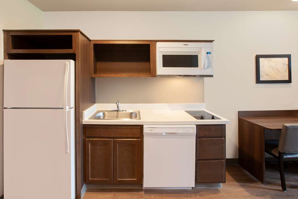 WoodSpring Suites Houston 288 South Medical Center - photo 10