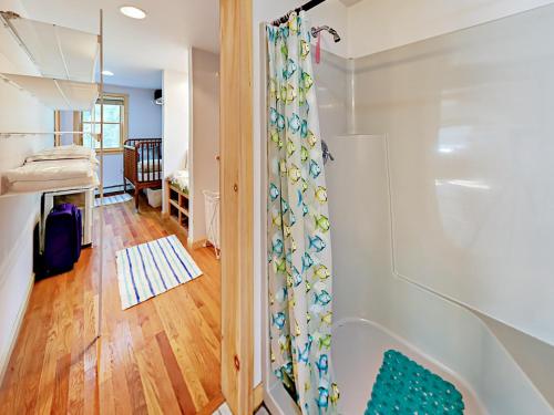 Sea Pine Palace — Wellfleet