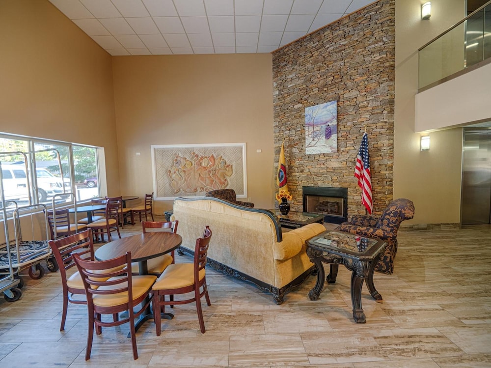 Cherokee Grand Hotel - photo 38
