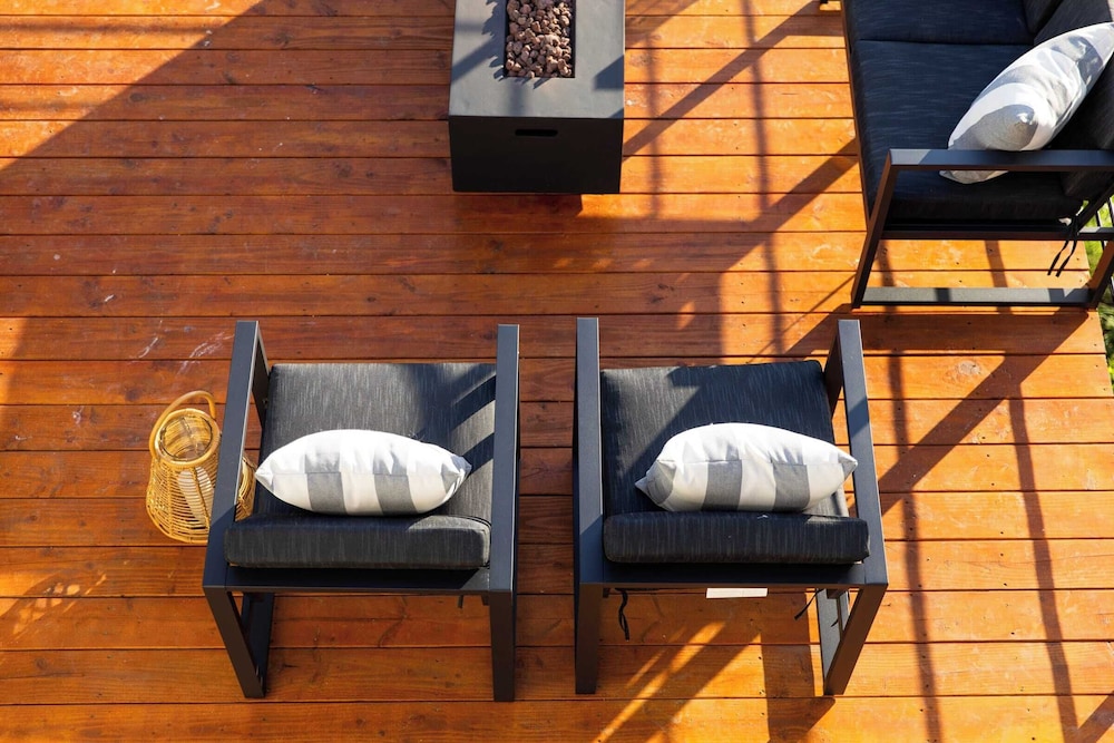 Avalon IV by Avantstay Mins to Gaslamp Beautiful Deck w BBQ - photo 8