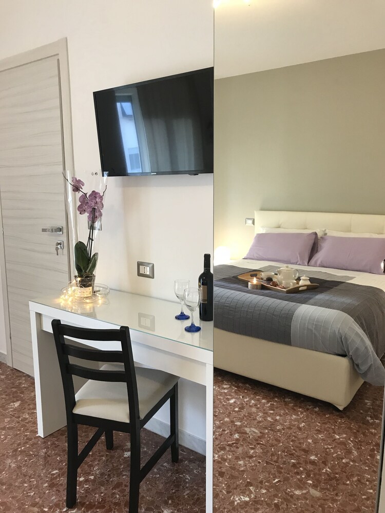 Sweet Home Roma — 4-Star Luxury Hotel in Rome, Italy