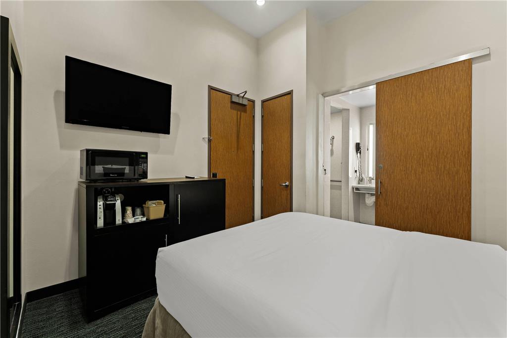 Quality Inn Philadelphia Center City - photo 24