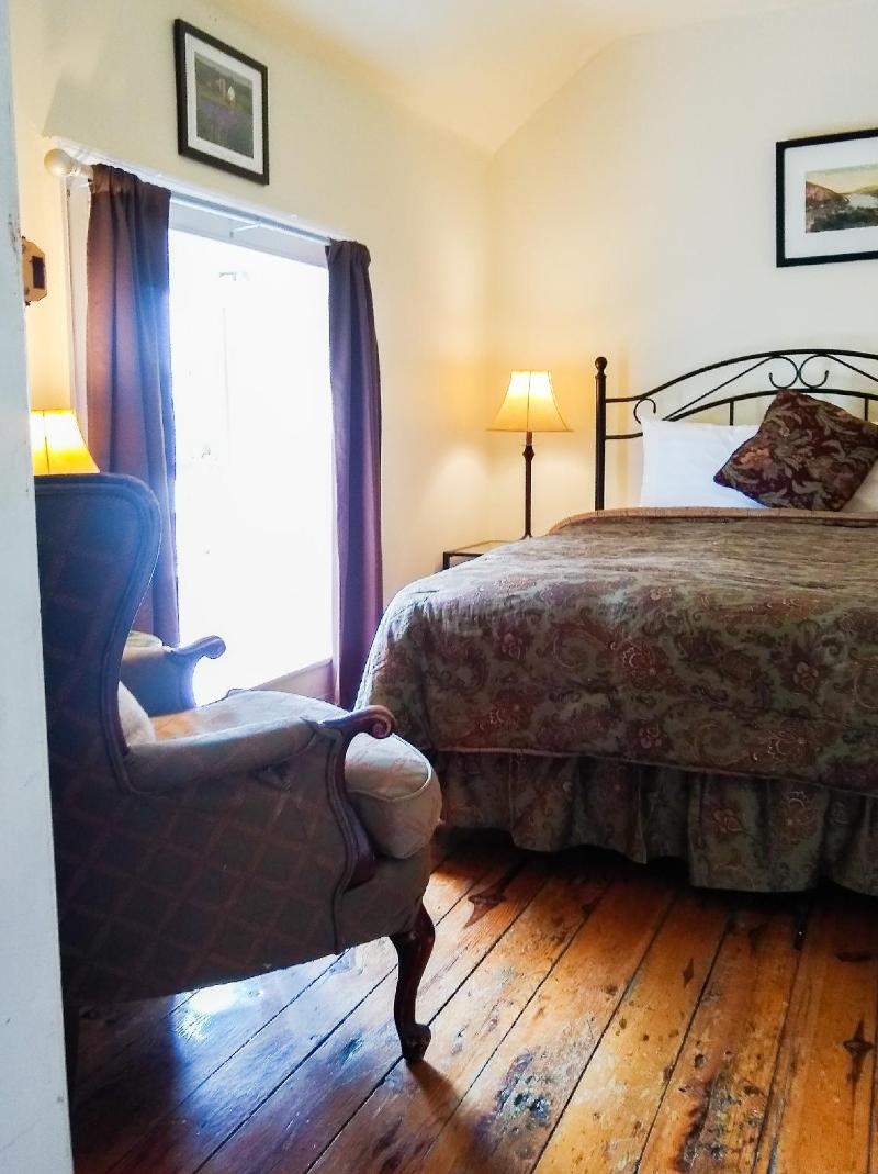 Town's Inn - photo 47